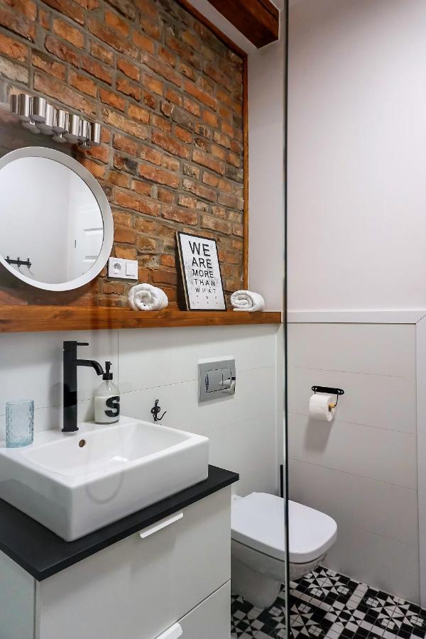 Apartamenty Torunskie Pod Krzywa Wieza エクステリア 写真